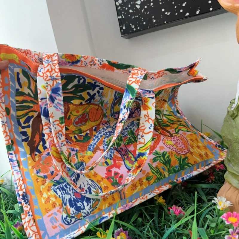 Trendy Canvas Womens Shoulder Bag Graffiti Large Capacity Tote Bag Beauty Afternoon Tea Oil Painting Commuting Vacation Beach Z250219