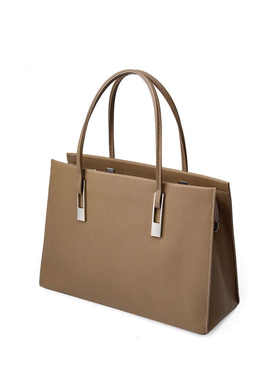 Genuine Leather Bag Trend New Large Capacity Top Layer Cowhide Women's Handbag Shoulder Crossbody Styg Business Bag