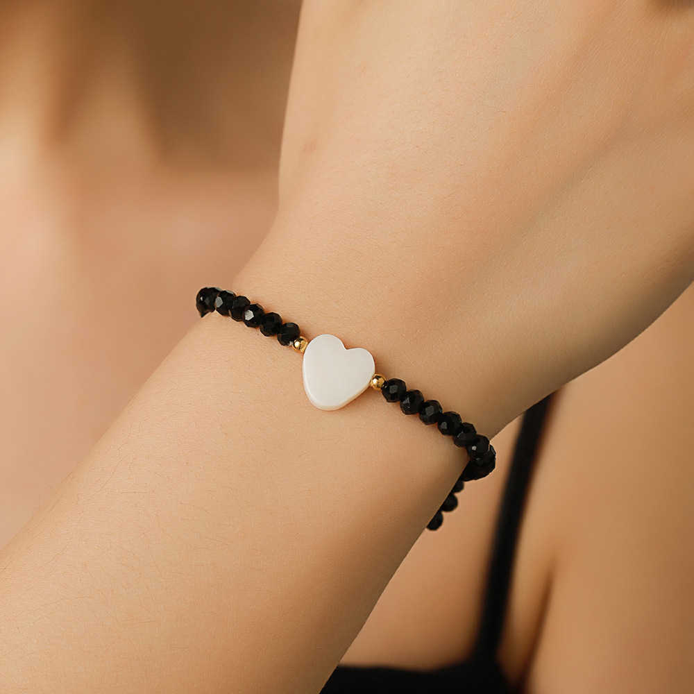 Pendant Necklaces Live hot selling stainless steel Bohemian black glass bead necklace with shell heart pendant necklace for women H25219