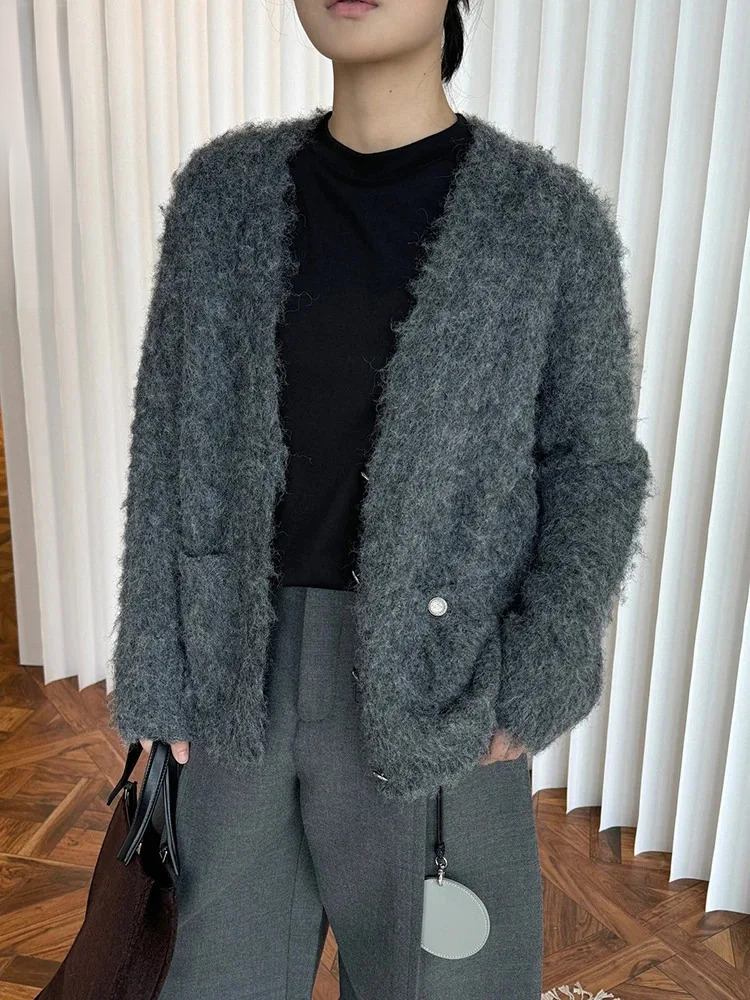 Office Lady Knitting Cardigan Sweater For Women V Neck Single Breasted Thick Warm Coat Fashion 2025 Winter New 26C713
