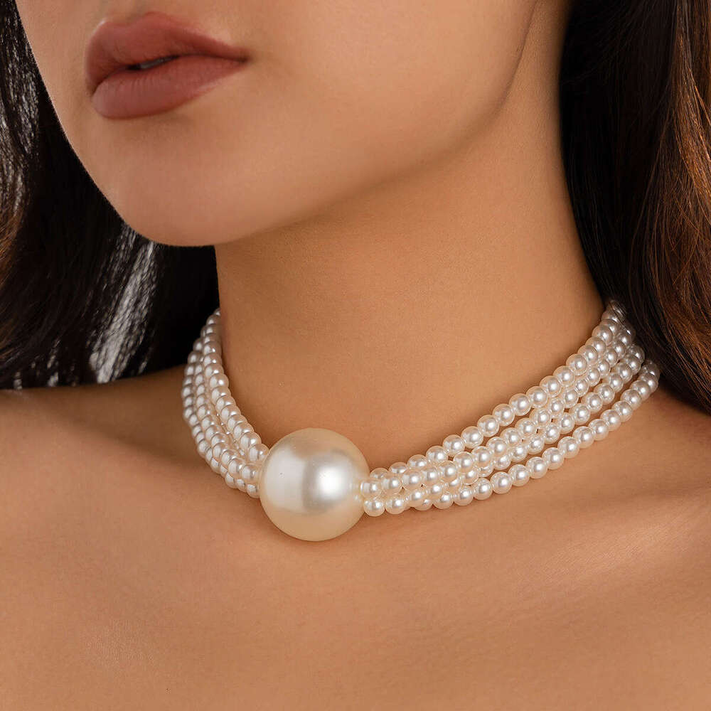 Exaggerated round bead pendant, collarbone necklace, women's hip-hop trendy metal multi-layer pearl necklace