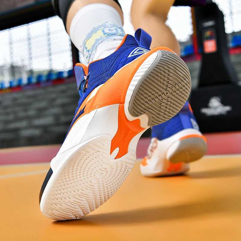 Fashion Running Men Sneakers hot Tenis Couples Super Light Breathable Shoes Sports Blade Cushioning Jogging Z250220