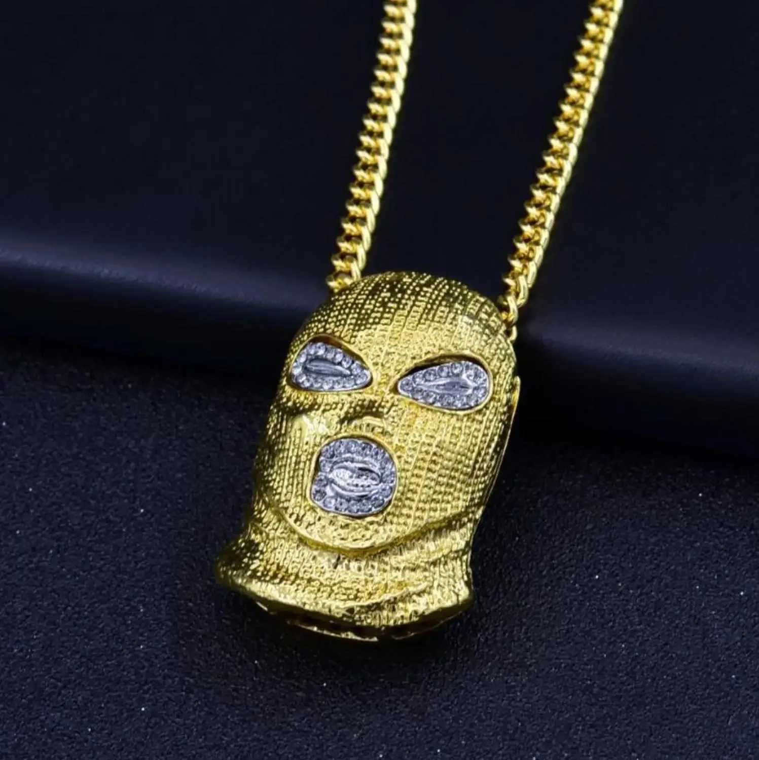 Hot Design Shiny Rhinestone Mask Pendant Necklace Hip Hop Anti-terrt Hood Necklace for Men Women Trend JewelryXJ250219