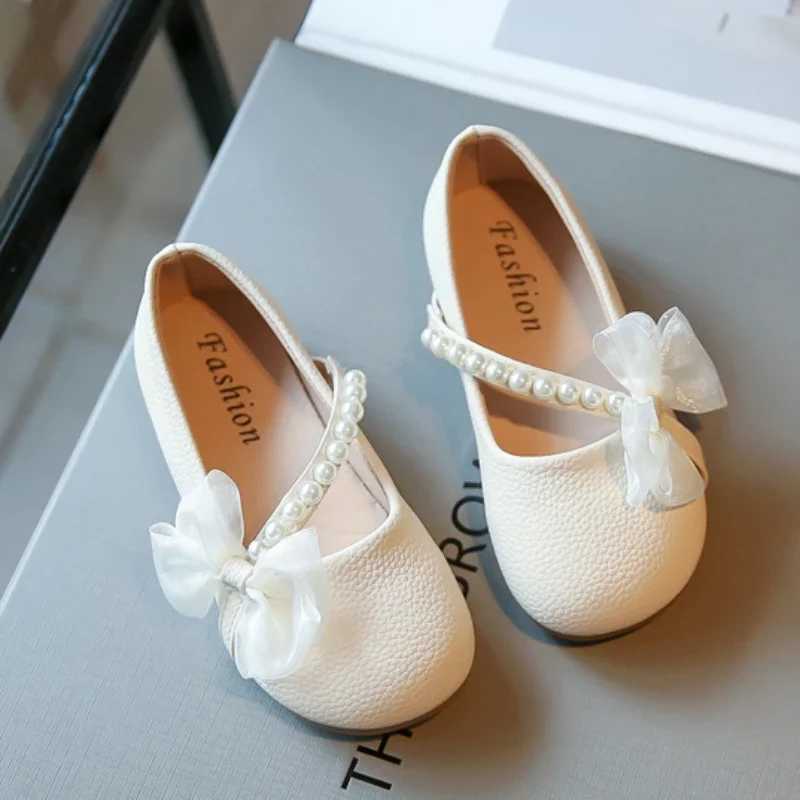 Childrens casual shoes girls pearl chic 2023 new summer elegant princess Mary shoes simple platform anti slip childrens shoes X250220