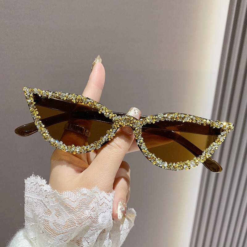 2025 New Diamond-encrusted Fashion Cat-eye Sunglasses Personality Candy-colored Sunglasses Trend Street Photo Sunglasses