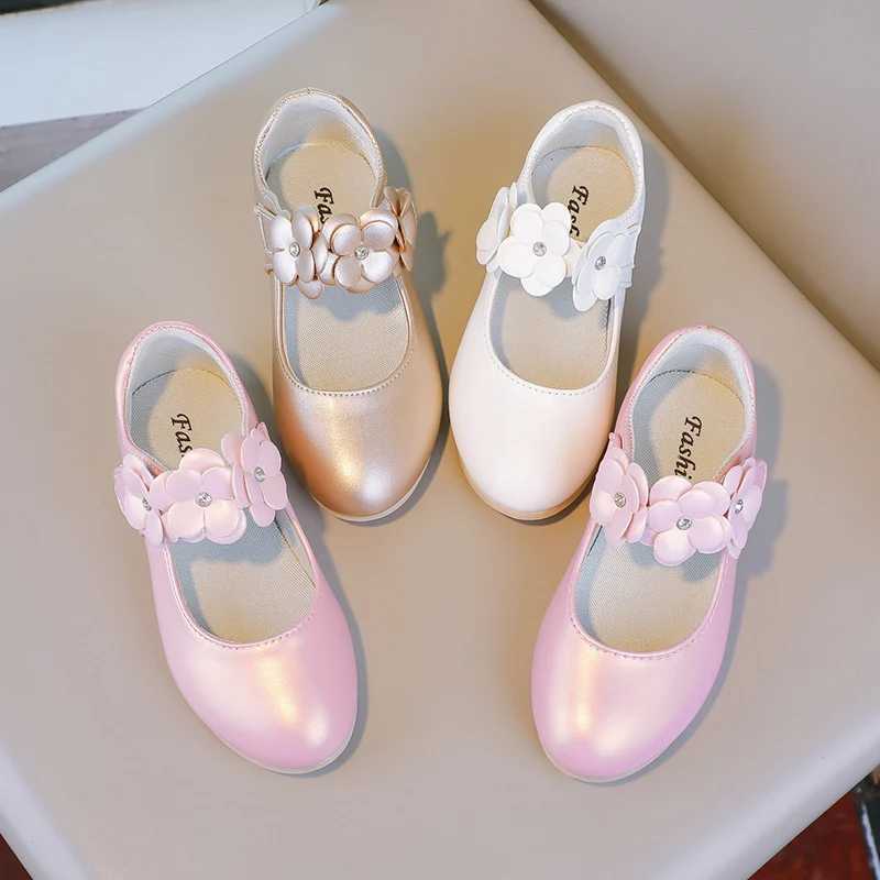 Autumn Girls Mary Janes Stickers Low Heel Beautiful Childrens Princess Shoes Three Color Pointed Toe Breathable Childrens Shoes 26-36 X250220