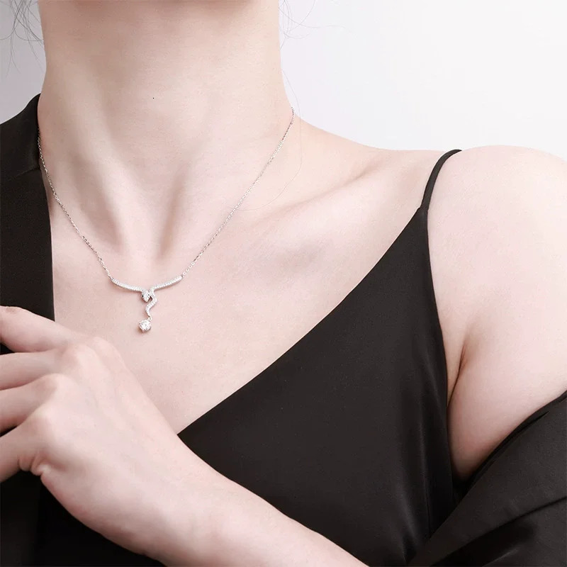 ZFSILVER Fashion Trend 925 Silver 0.5 Mo Silica Pendant Snake Necklace Female Accessories Party Jewelry Gift MS-2028B 250220
