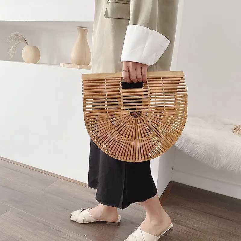 Elegant Female Weave Tote bag 2024 Fashion Womens Designer Handbag Large Saddle bag Straw Beach Travel bag Z250219