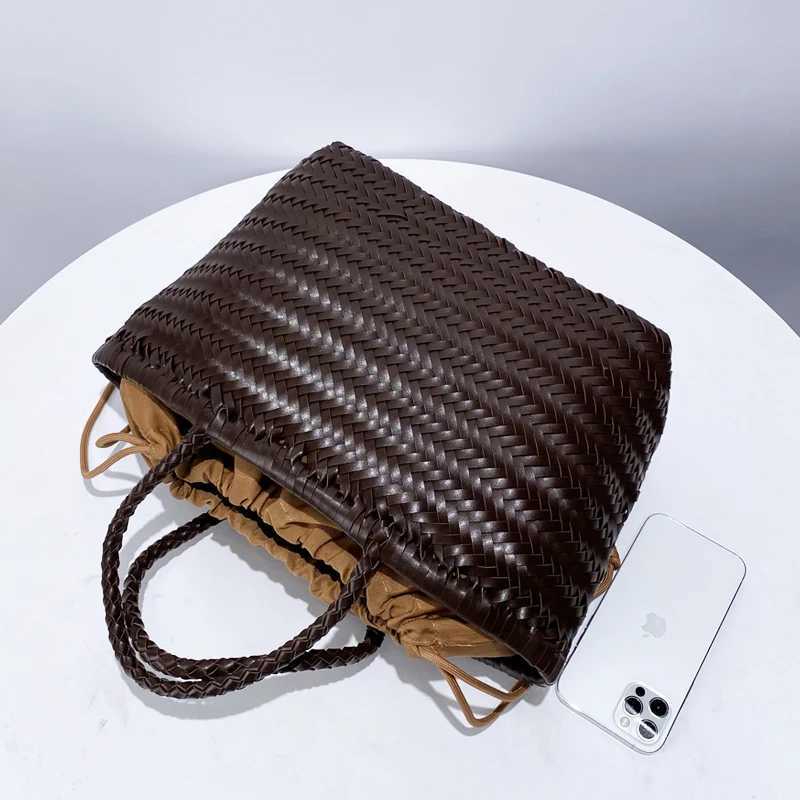 England Style Handwoven Tote Bags For Women Luxury Designer Handbag And Purses 2024 New In PU Vintage With Inner Pocket Shoulder Z250219