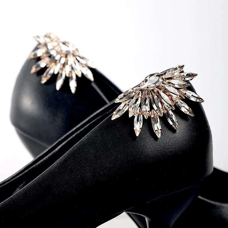1Pcs Lady Shoe Clips Wedding Bride Shoes Decoration For Women High Heel Removable Jewelry Rhinestones Crystal Decorations 250219
