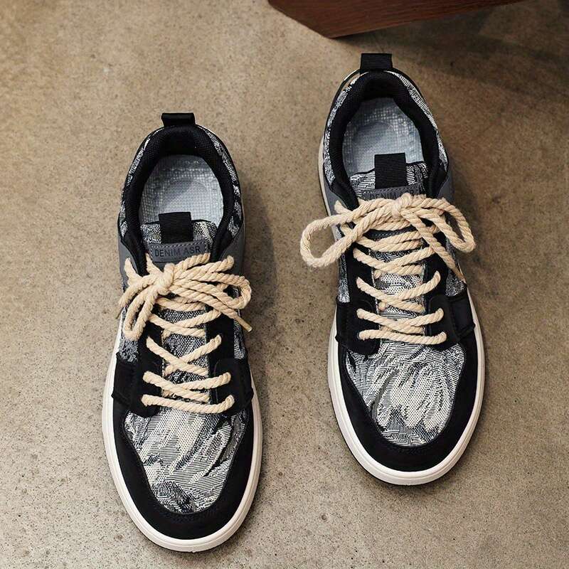 1 pair of sports low top lace up casual running sh, faux leather upper fabric inner layer, PVC sole and EVA insole - monoc hro m e, fashionable out