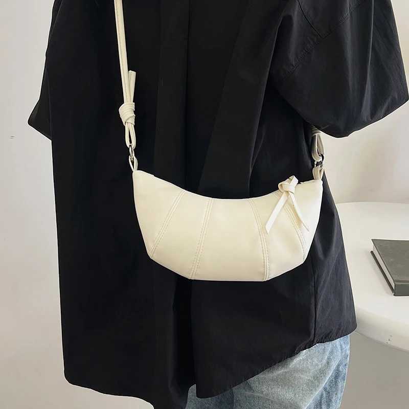 French Croissant Bag Chic Fashion Silver Crossbody Bag Retro PU Mini Boulogne Handbag Casual Cute Shoulder Bag Y250218