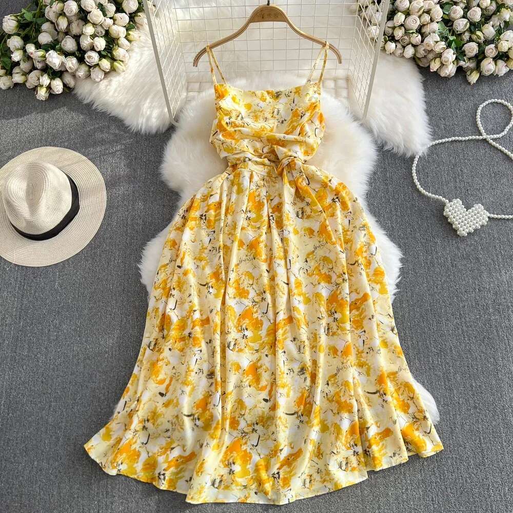 2024 New Romantic ral Long Vintage Rose Print High Waist Spaghetti Strap Summer Dress Lady Beach Sundress