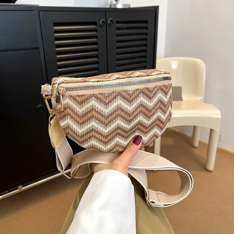 Stylish Straw Braid Fanny Packs For Women Wavy Stripe Waist Pack Ladies Contrast Colour Bag Woven Design Female Chest 250219