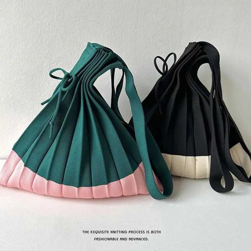 New Large Capacity Womens Knit Handbag Korean Fashion Designer Pleated bag Shoulder Shopping Bag Foldable Reusable Portable Bag Z250219