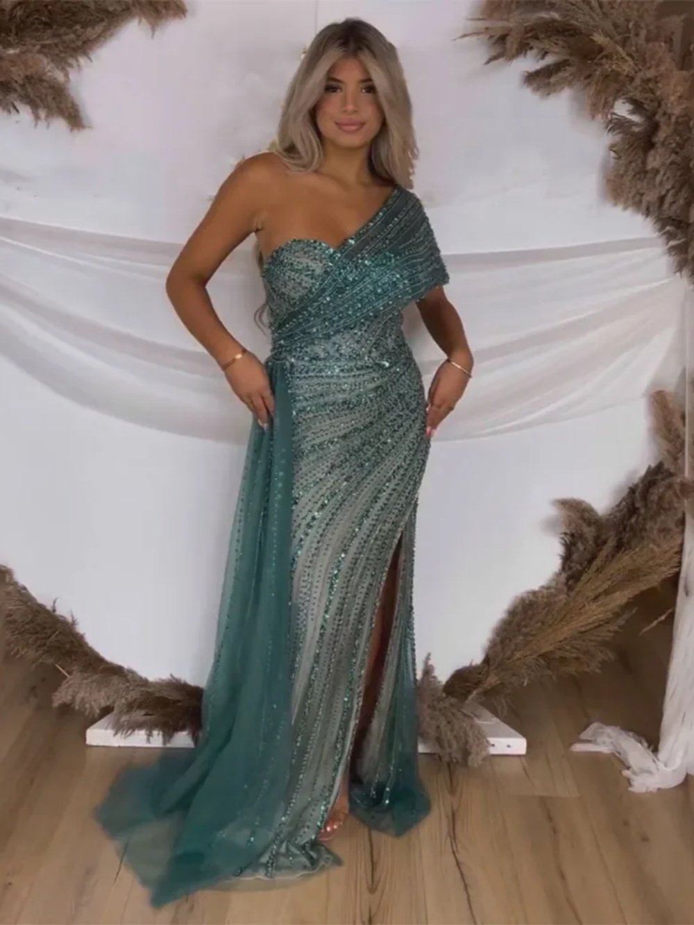 Glittery A Line Evening Dress Beaded Crystal Sequins One Shoulder Prom Gowns High Split Sweep Train Party Dresses Customized