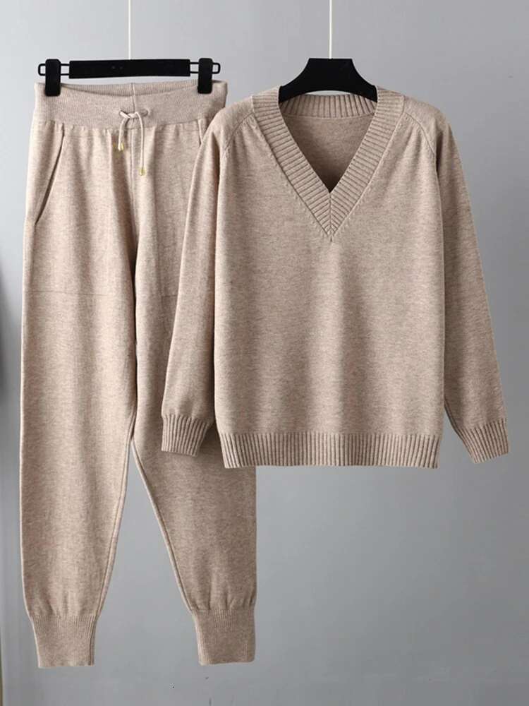 Knitted 2 Pieces Set Women V Neck Full Sleeve Sweater + Pencil Pants Solid Color New 2025 Female Clothing 17G7531