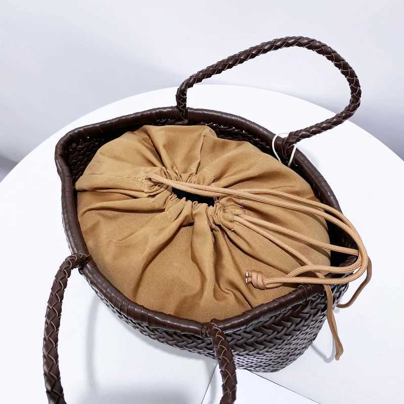 England Style Handwoven Tote Bags For Women Luxury Designer Handbags And Purses 2024 New In PU Inner Pocket Underarm Shoulder Z250219