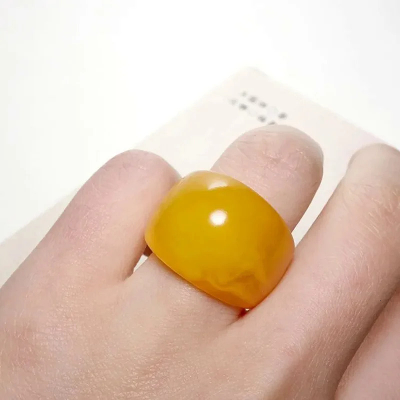 Natural Yellow Amber Ring Men Women Fine Jewelry Accessories Baltic Ambers Rings For Girlfriend Mom Gifts 250218