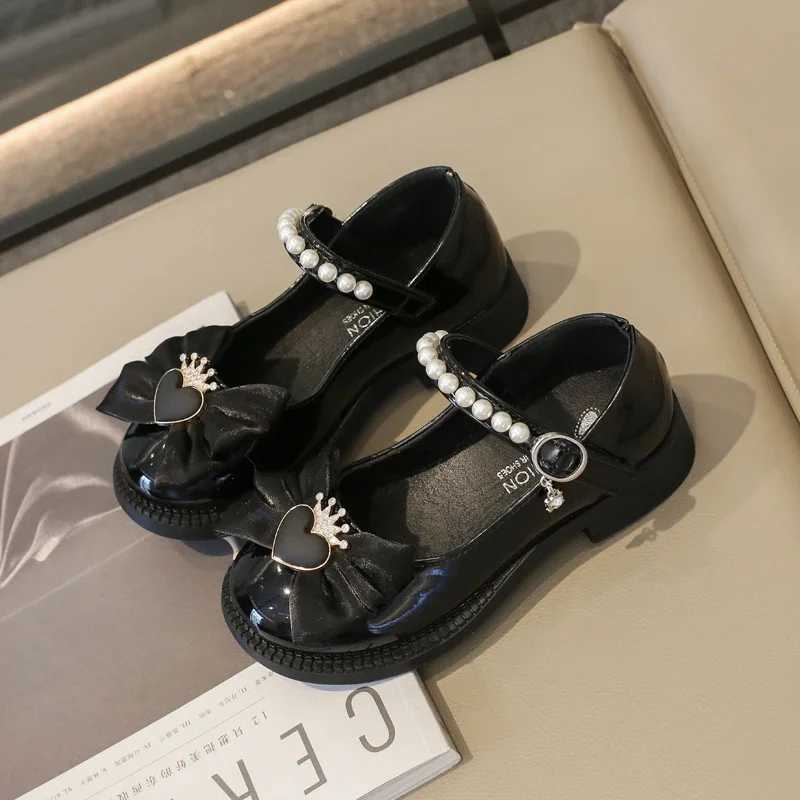 Sweet Children Princess Shoes 2024 Elegant Love Crown Bow Childrens Leather Shoes Fashion Girls Pearl Single Shoes Mary Janes X250220