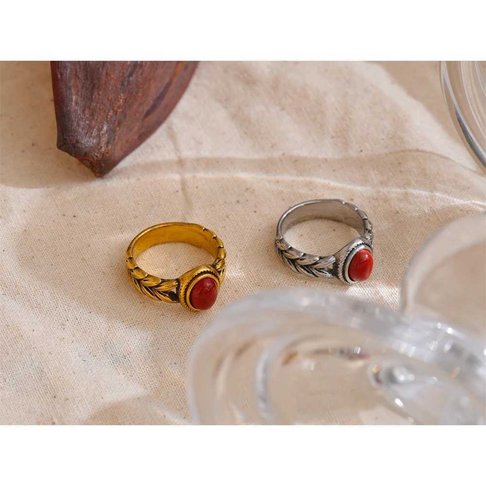 Yellow Retro Stainless Steel Red Gold Color Smearing Black Natural Stone Ring 18K PVD Plated Rust Proof Vintage Finger Jewelry X250220