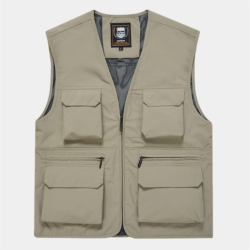 5XL Mens Vest Casual Outdoor Climbing Fishing Jacket Male Multi Pocket Quick Drying Thin Mountain Climbing Coats 250219