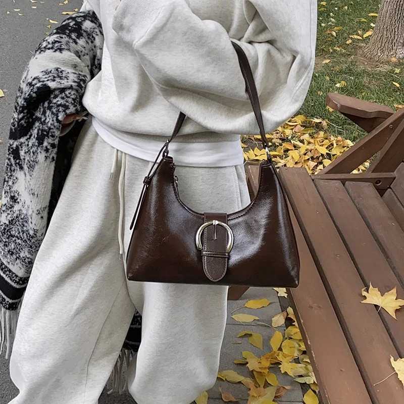 LEFTSIDE 2024 Simple New Retro Design Small PU Leather Underarm Bag Women Handbags and Purses Luxury Fashion Shoulder Bag Y250218