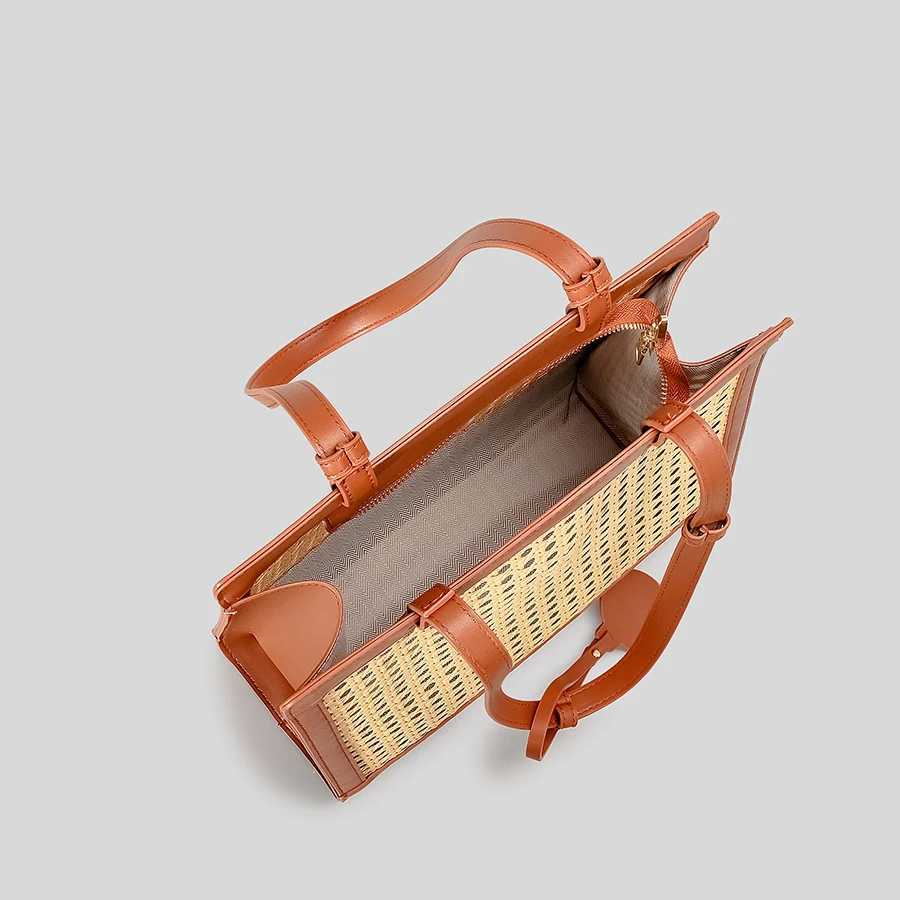Fashion Hollow Women Shoulder Bags Imation Wicker Woven Handbags Large Capacity Summer Beach Bag Simple Bali Travel Purses 2024 Z250219