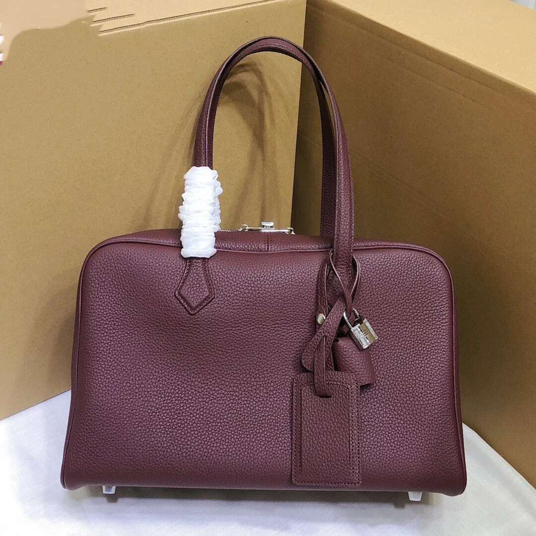 Top Women's Handbag 35cm Bow Bag Autumn And Winter High-end Feeling New Fashionable Leather Large Capacity Designer Handbag