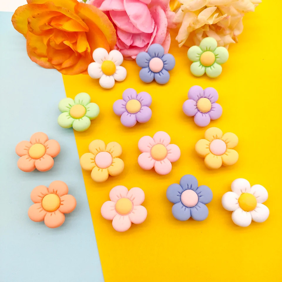 114Pcs Petal Colorful Flower Shoe Charms Designer DIY Shoes Decaration For Garden Clogs Accessories Kids Women Girls Gifts 250219