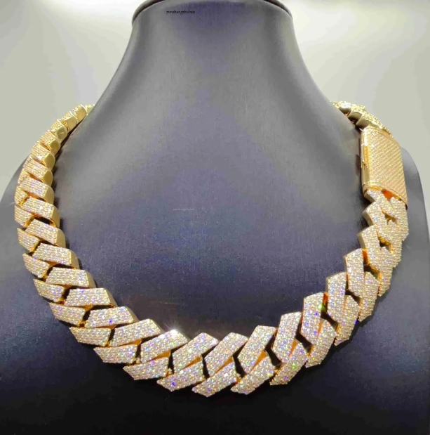 Custom Hip Hop Mossanite Necklace Jewelry VVS Hip hop Sterg Sier Def 20Mm Dia Moissanite 14K Rose Plated Pendant Cuban k Chain