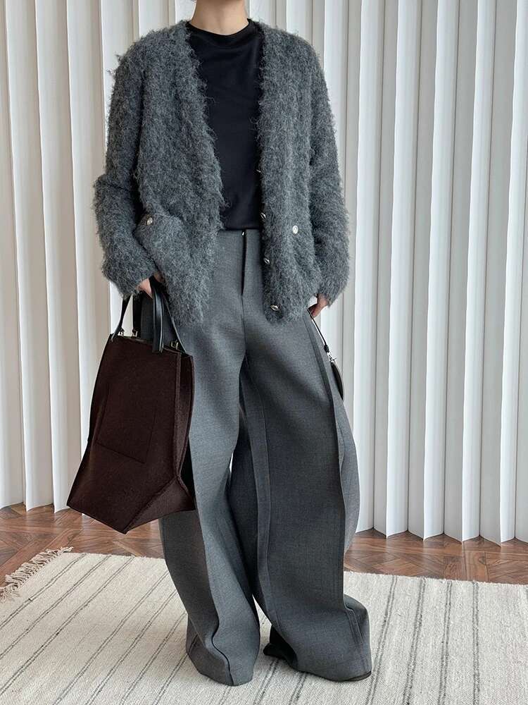 Office Lady Knitting Cardigan Sweater For Women V Neck Single Breasted Thick Warm Coat Fashion 2025 Winter New 26C713