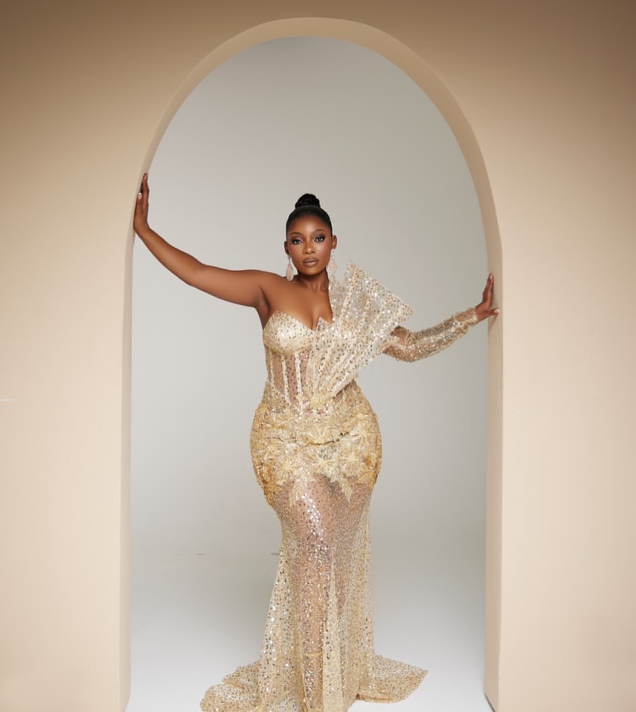 Gold Mermaid Prom Dresses 2025 Lace Sequined Stylish See Through Evening Formal Party Second Birthday Engagement Gowns Plus Size Dress For Special Occ
