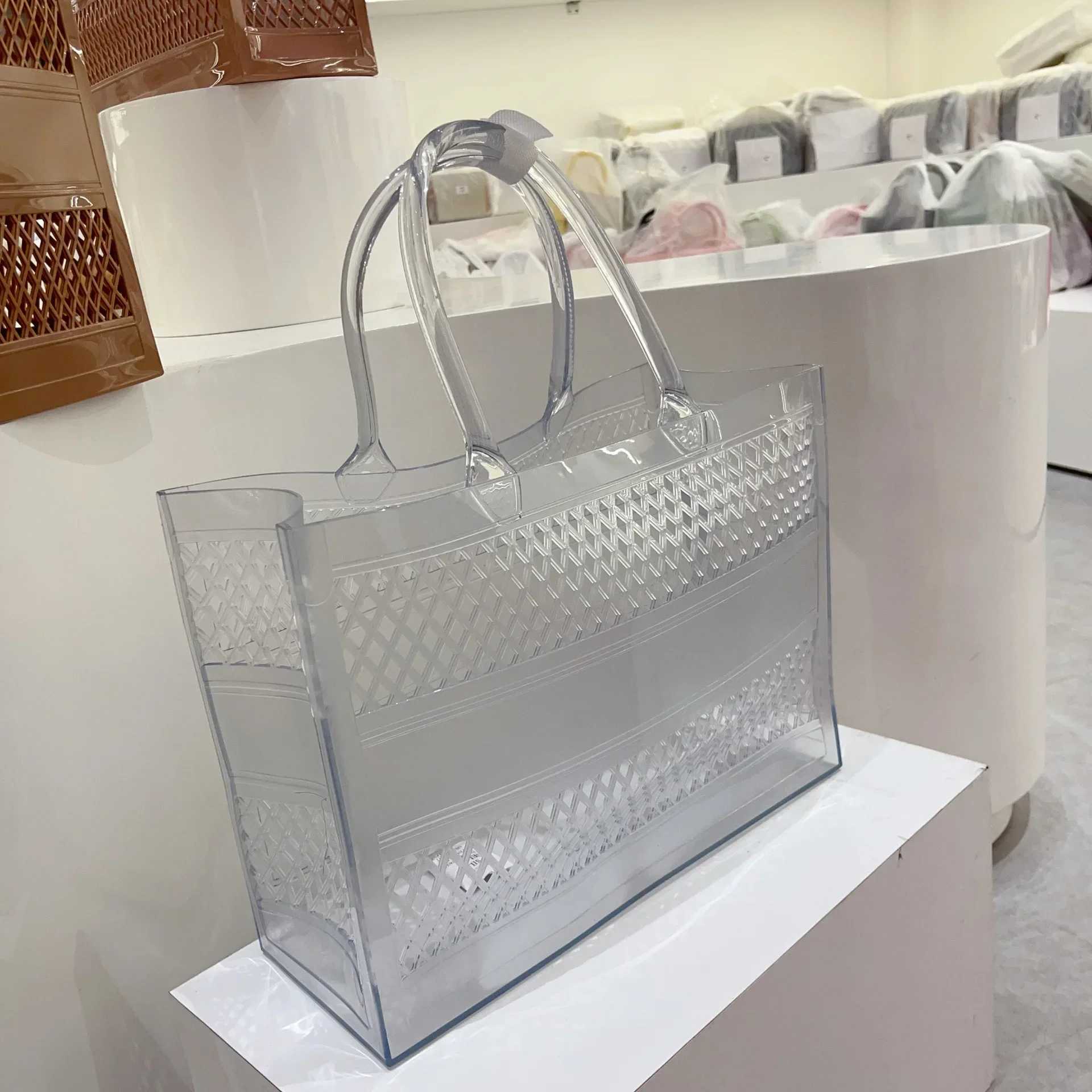 Large Capacity Woven Handbags for Women Hollow Tote Bag Luxury Designer Shopping Bag PVC Grocery Basket Womens Beach Bag Z250219