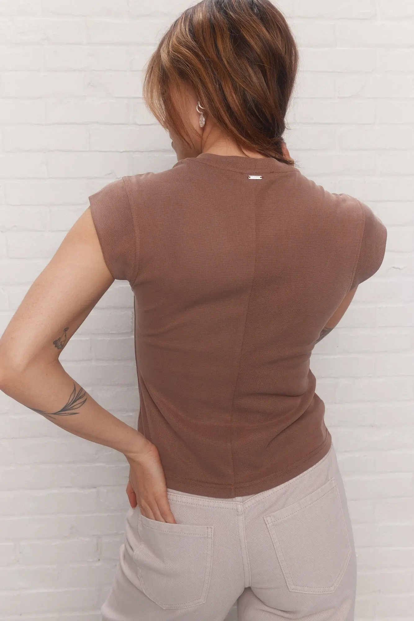 Stylish Fitted Small Sleeves Pleated Brown T-shirt