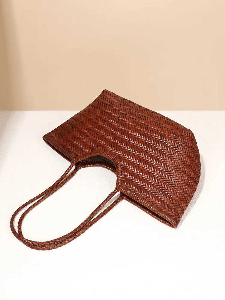 Womens spring and summer french tote bag genuine leather woven vegetable basket ins style irregular shoulder bag Z250219