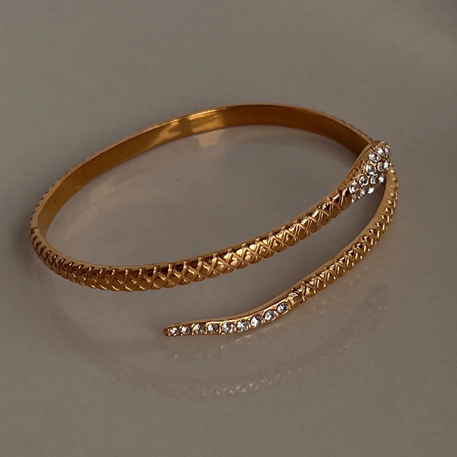 stainless steel gold-plated snake bracelet with retro micro inlaid zircon open snake bracelet for womens fashion jewelry 250220