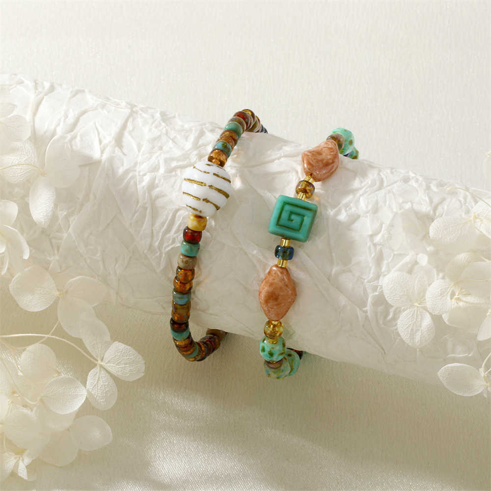 Charm Bracelets Ethnic style fashion exotic style old glass bracelet classical fashion thread geometric shape mens and womens Czech bead bracelet H252