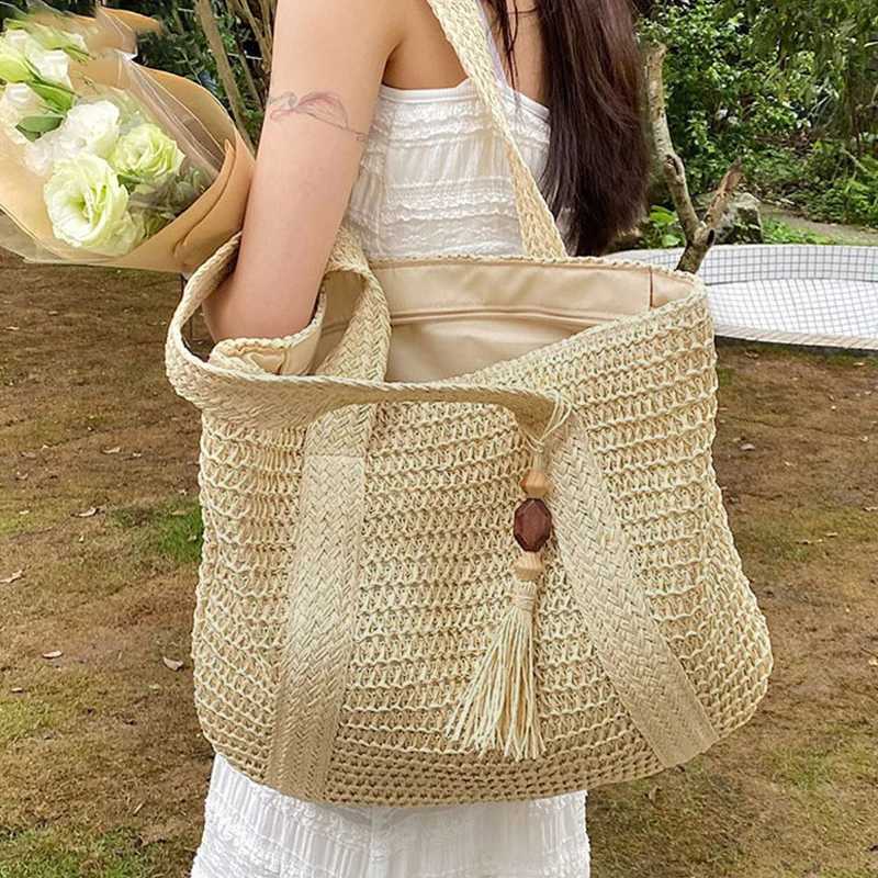 Vintage New Fashion Large Capacity Solid Grass Edited Womens Woven Shoulder Bag Elegant Casual Bag Z250219