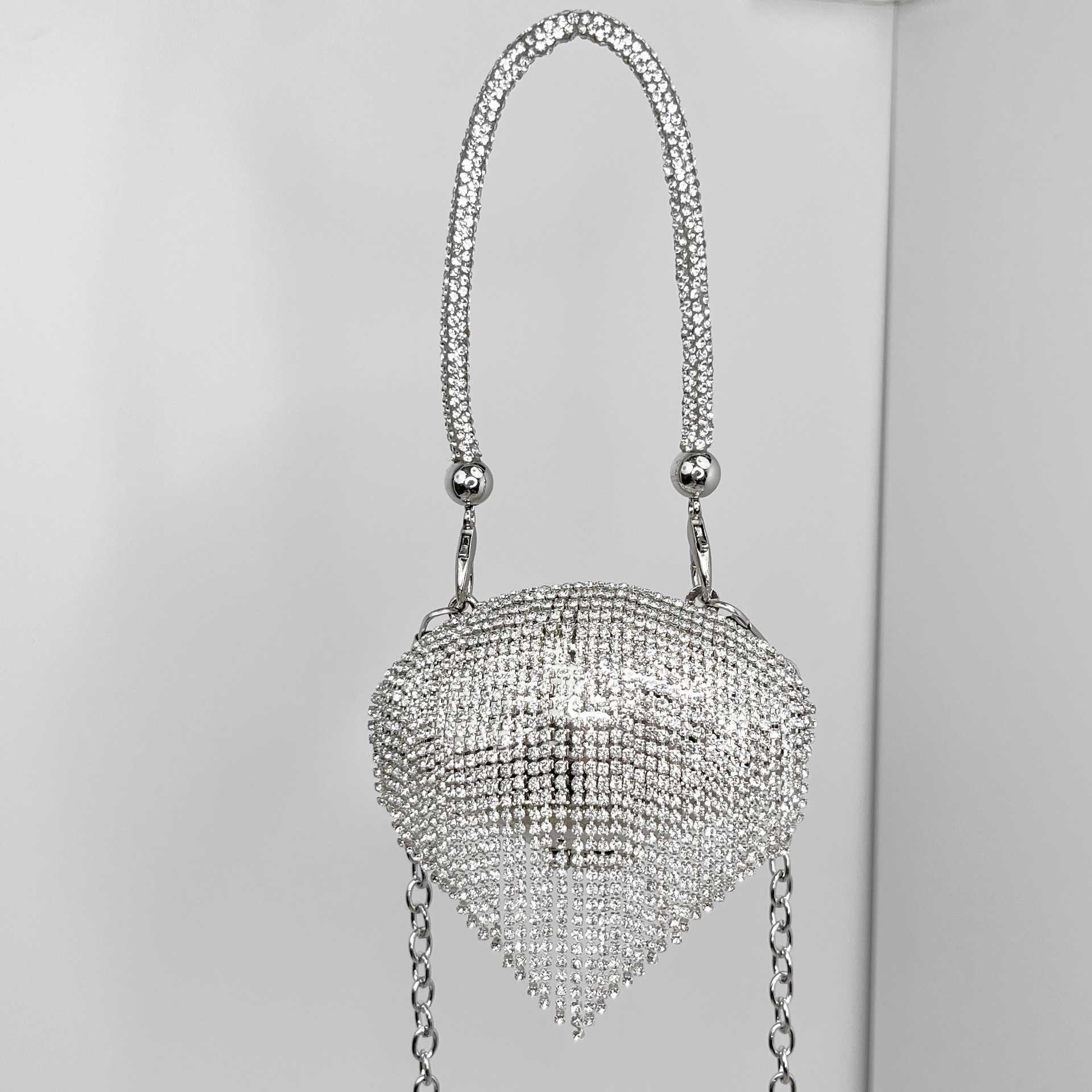 fashion trend metal inlaid diamond shell bag niche design decorative diagonal chain handbag 250215