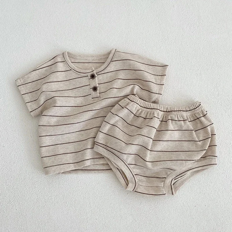 Childrens clothing 0-3 year old summer striped pure cotton boy T-shirt shorts set beach vacation girl short sleeved set 250219