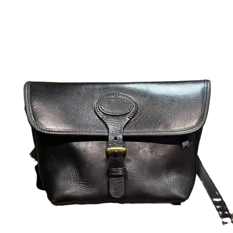 Oil Wax Head Cowhide 2024 Autumn And Winter New Item Small Mailman Commuting Crossbody Bag Niche Female Batch