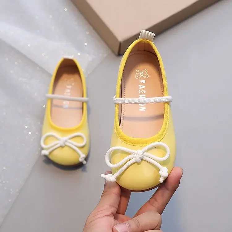 Girls Leather Shoes 2024 Spring/Autumn Kids Flats with Simple Lacing Bow Round Toe Soft Sole Colored Princess Shoes for Show X250220