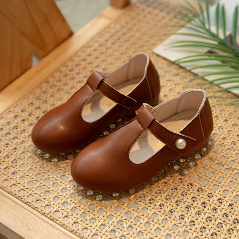 Kids Princess Shoes Solid Color Versatile Girls Leather Shoes T-strap 2024 New Children Flats Shoes Fashion Temperament X250220