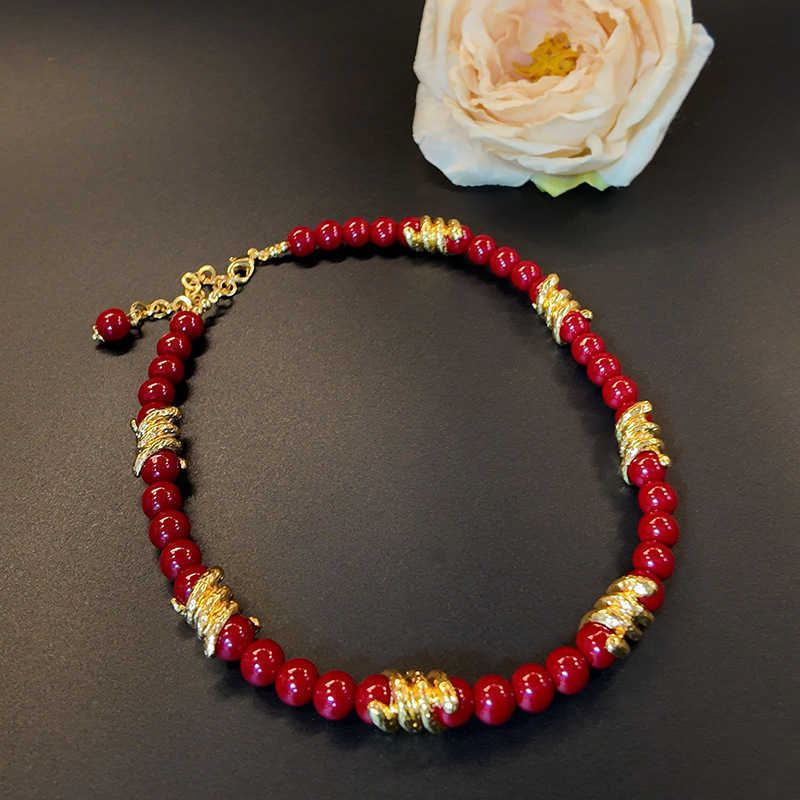 Charm Bracelets Three dimensional red green glass bead temperament bracelet necklace earring set for autumn and winter womens high-end feeling H25220