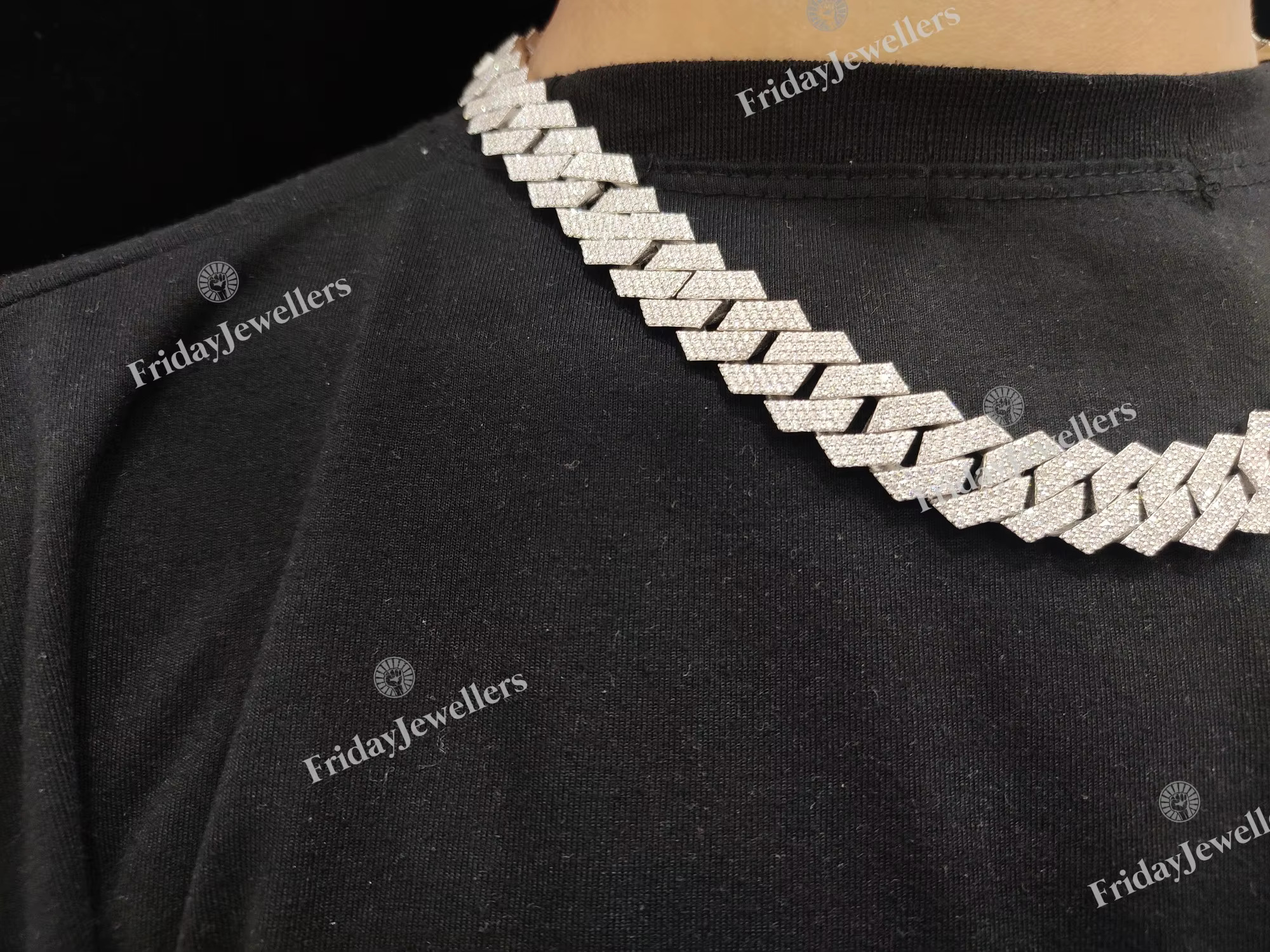 Unique Collection 14MM VVS Hand Set Micro Setting Moissanite Dia Cuban Chain for Boys Gifting Use From India