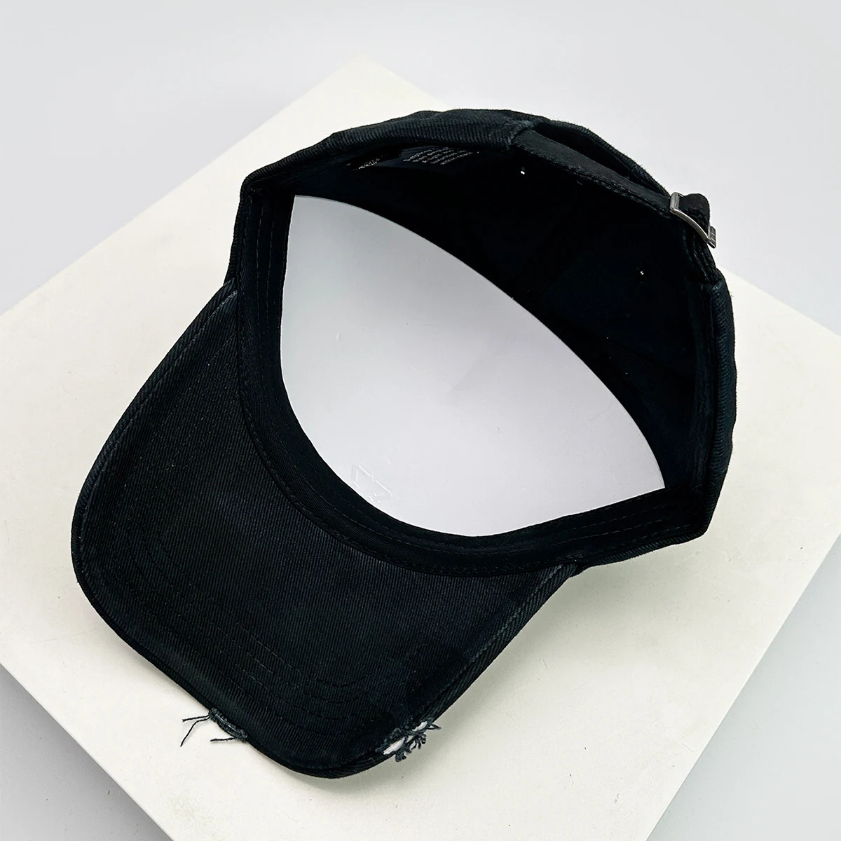 Unisex Broken Style Sanskrit Embroidery Baseball Hats Versatile American Sunshade Camouflage Peaked Caps Fashion Personal 250214