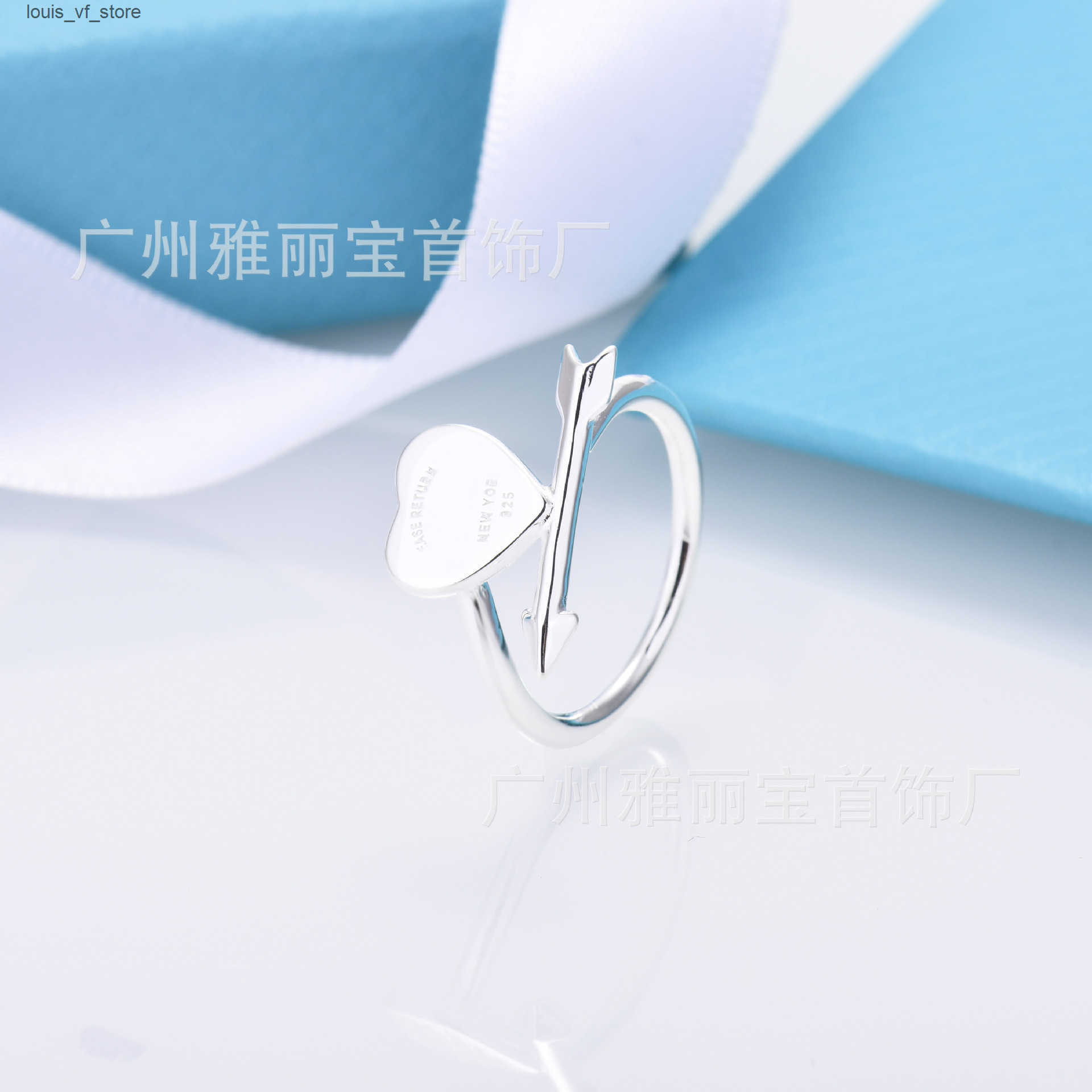 Cluster Rings High end new heart-shaped arrow ring womens white copper plated color separation 18K real gold personalized versatile high-end ring H250