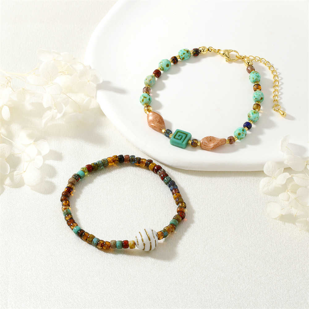 Charm Bracelets Ethnic style fashion exotic style old glass bracelet classical fashion thread geometric shape mens and womens Czech bead bracelet H252