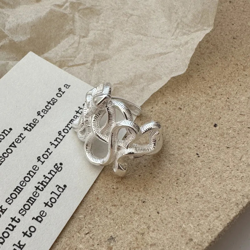 S925 Sterling Silver Serpentine Simple Ring Retro Ring Silver Jewelry Snake Year Circling Classical Prophecy Wholesale 250220